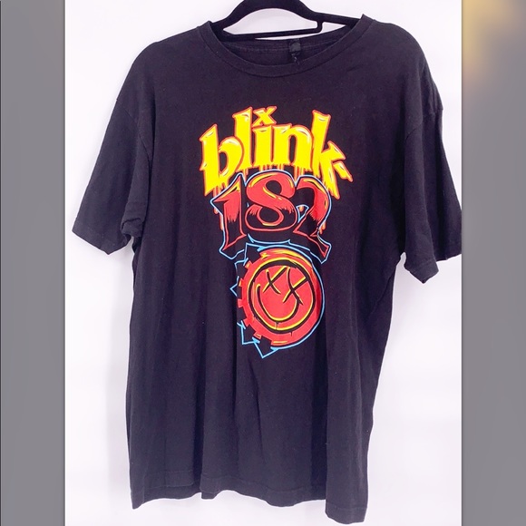 Vintage Other - Blink 182 t shirt vintage size XL